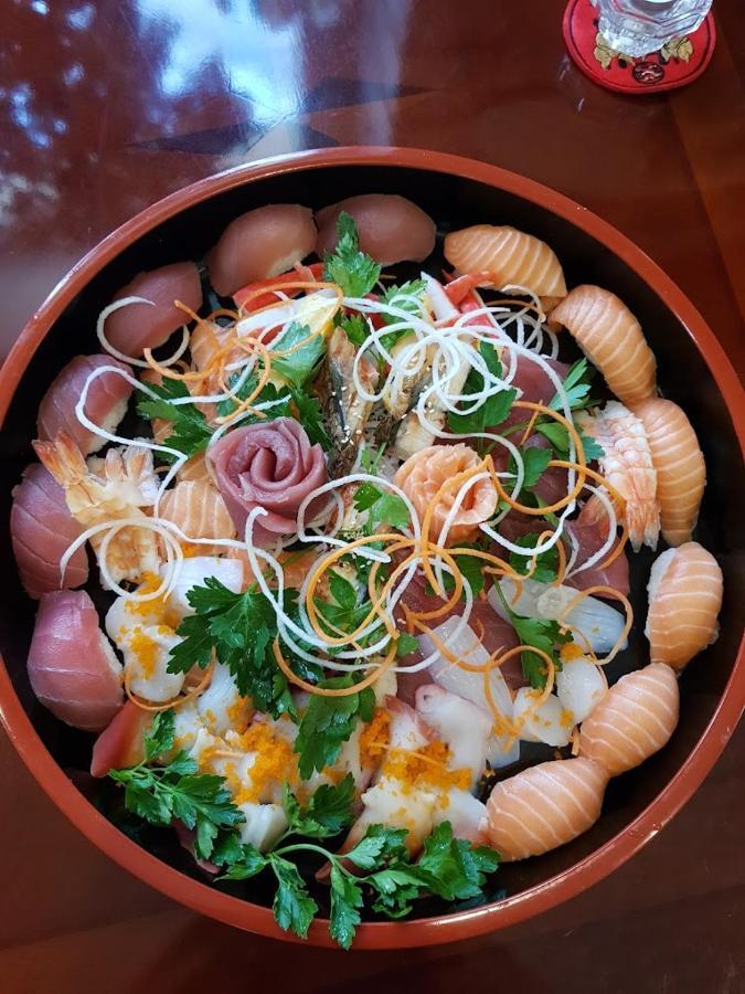 Hotel Hanoi Волфах Екстериор снимка